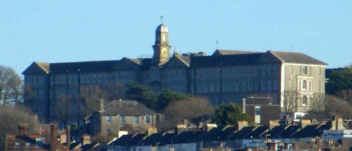 Brighton General Hospital (Arundel Building) seen from Fenchurch Walk, New England Quarter, Brighton (January 2014) (2)