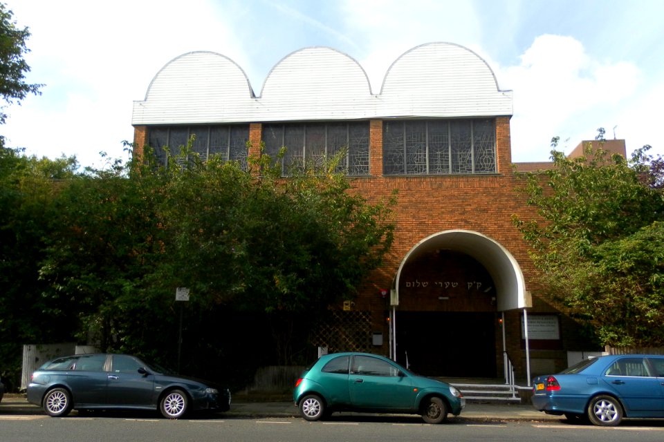 Brighton and Hove Reform Synagogue, Palmeira Avenue, Hove (October 2012) (1)