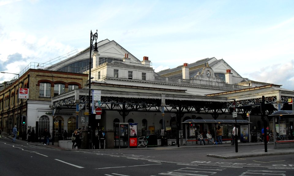 Brighton Station from Surrey Street, Brighton (May 2010)