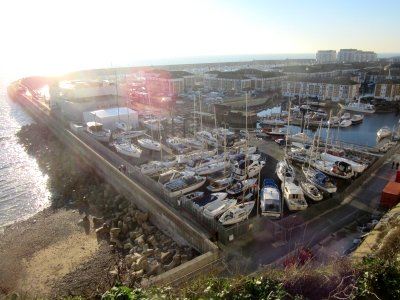 Brighton Marina seen from Marine Drive, Black Rock (December 2016) (4)