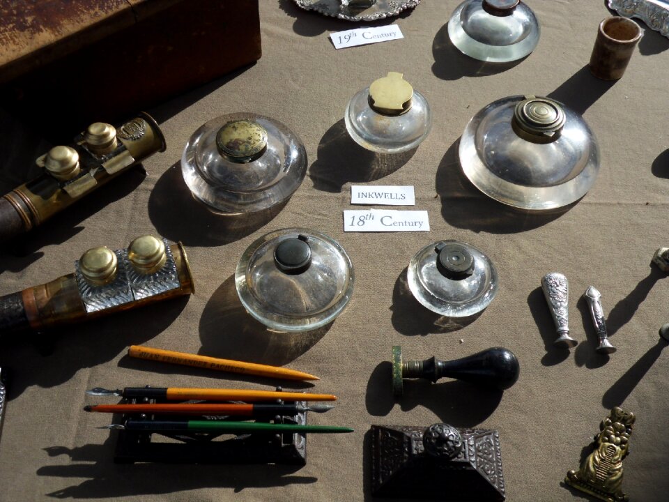 Quill pen antique old-fashioned