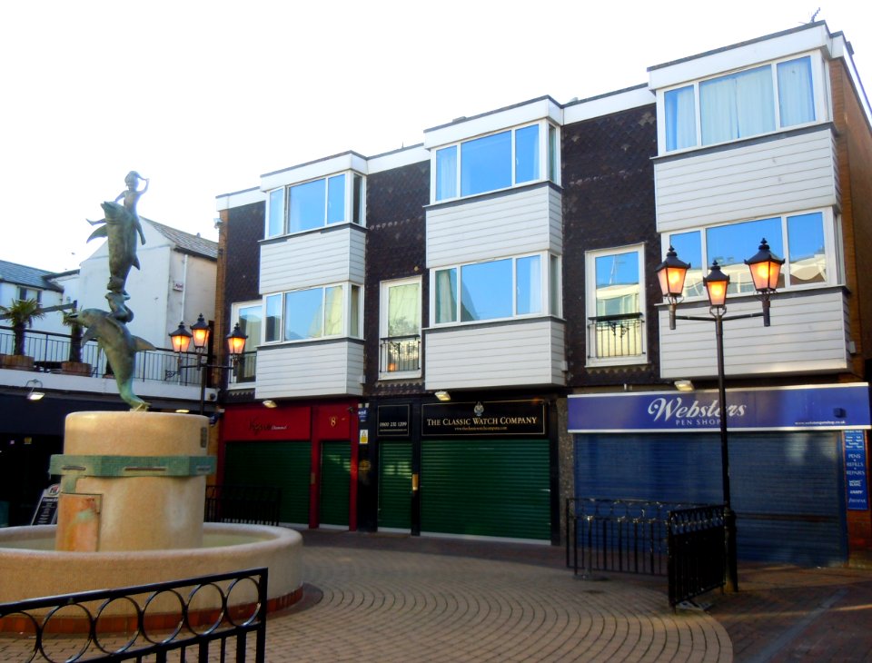 Brighton Square, The Lanes, Brighton (April 2015) (2)