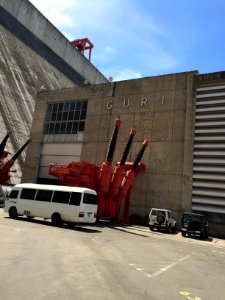 Central Hidroeléctrica Simón Bolívar Represa de Guri - Hidroelektrana Simón Bolívar, guri brana12