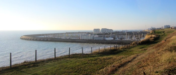 Brighton Marina seen from Marine Drive, Black Rock (December 2016) (3)