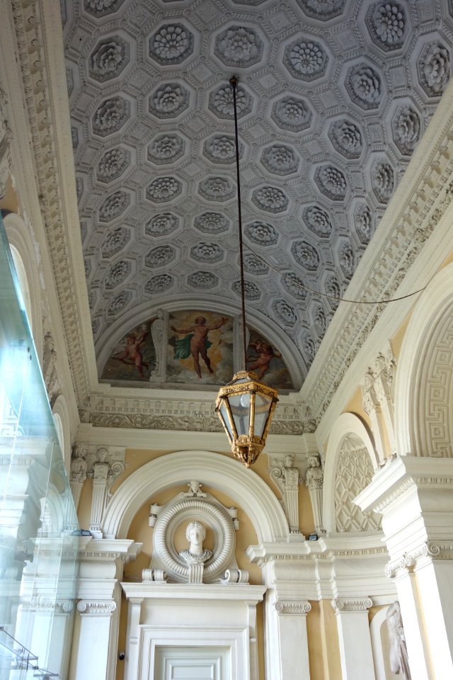 Ceiling and archway - Villa Giustiniani Cambiaso - Genoa, Italy - DSC01200
