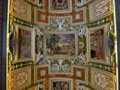 Ceiling photo-26 RAINVLPHVS S BERNARDI PRECIBVS HOSTES VINCIT