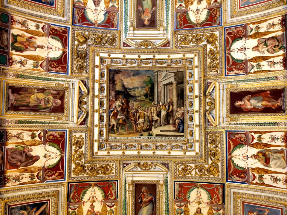 Ceiling photo-38 S AMBROSIVSTHEODOSIVM IMP AB INGRESSV ECCLESIAE REPELLIT