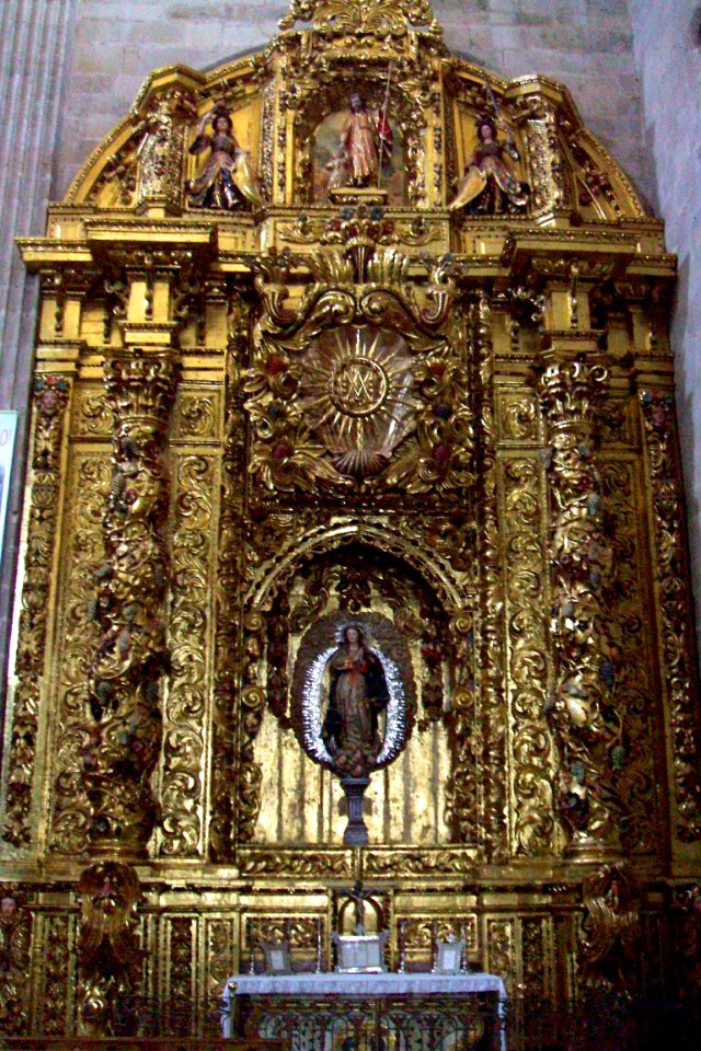 Celanova - Monasterio de San Salvador, interior de la iglesia 02