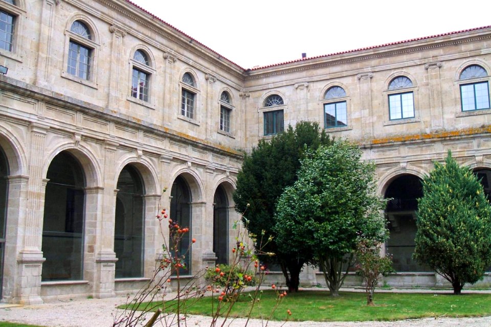 Celanova - Monasterio de San Salvador, Claustro Novo o del Poleiro 3
