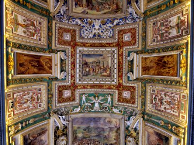 Ceiling photo-42 CONSTANTINUS IMP S SILVESTRI EQVFFRENVM TENET