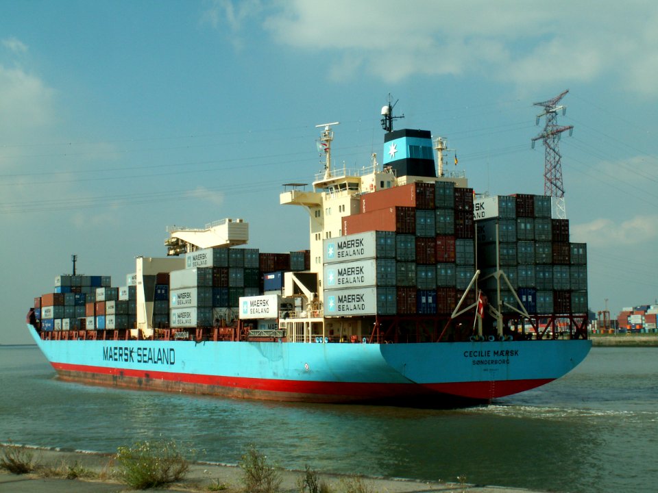 Cecilie Maersk - IMO 9064401 - Callsign OZEI2, astern Port of Antwerp 13-Sep-2005