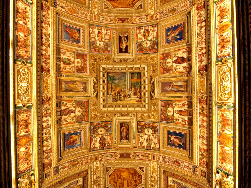 Ceiling photo-33 MATHILDA MVLTA BONA ROMANAE ECCLESIAE OBTVLIT