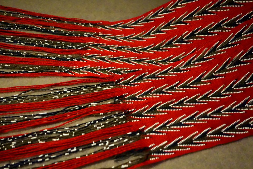 Ceinture flechee perlee, finger-woven, plaited and beaded sash, Huron-Wendat, view 2, Canada, Quebec, 1825-1875, wool, glass beads - Royal Ontario Museum - DSC04423