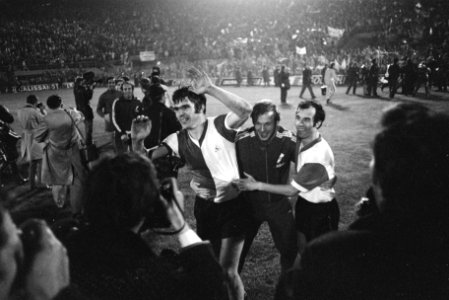 Celtic tegen Feijenoord 1-2 finale Europacup-I in Milaan juichende spelers v.l., Bestanddeelnr 923-5036