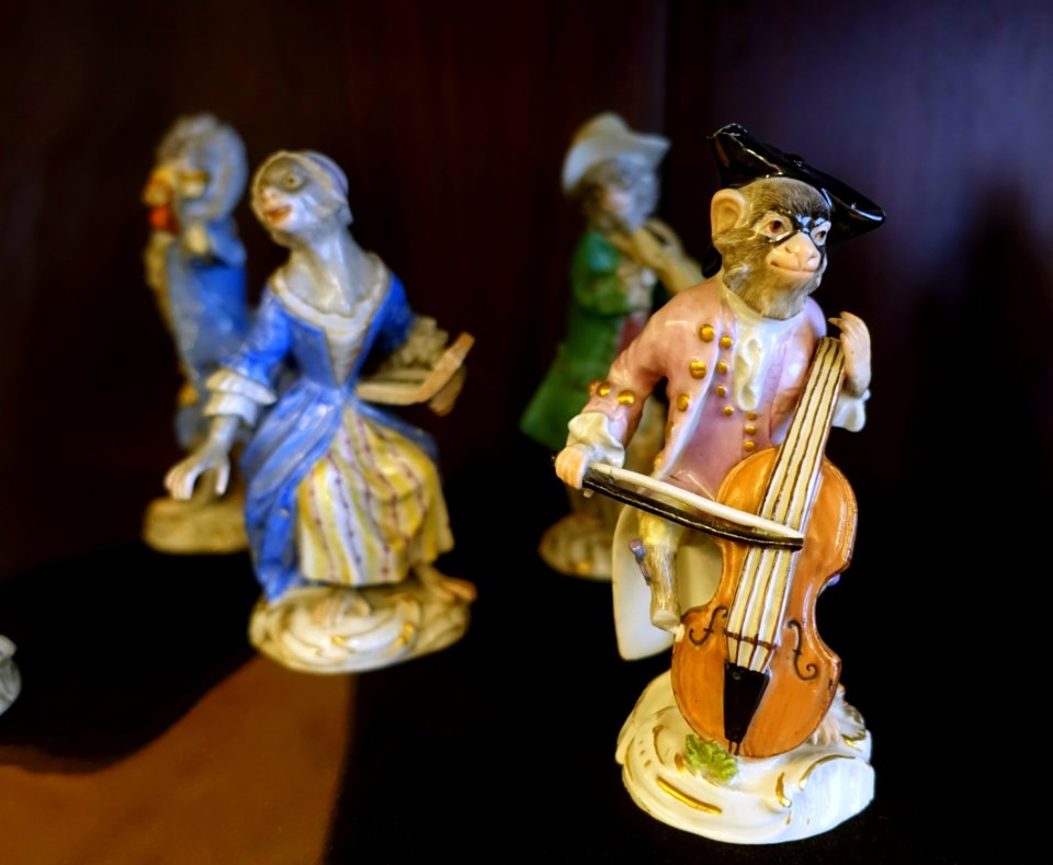 Cellist - Meissen Monkey Band - Musei Capitolini - Rome, Italy - DSC05945