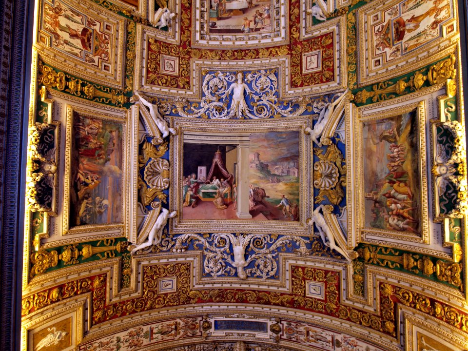 Ceiling photo-11 PAVLVS PVBLI PARENTEM MELITAE SANAT