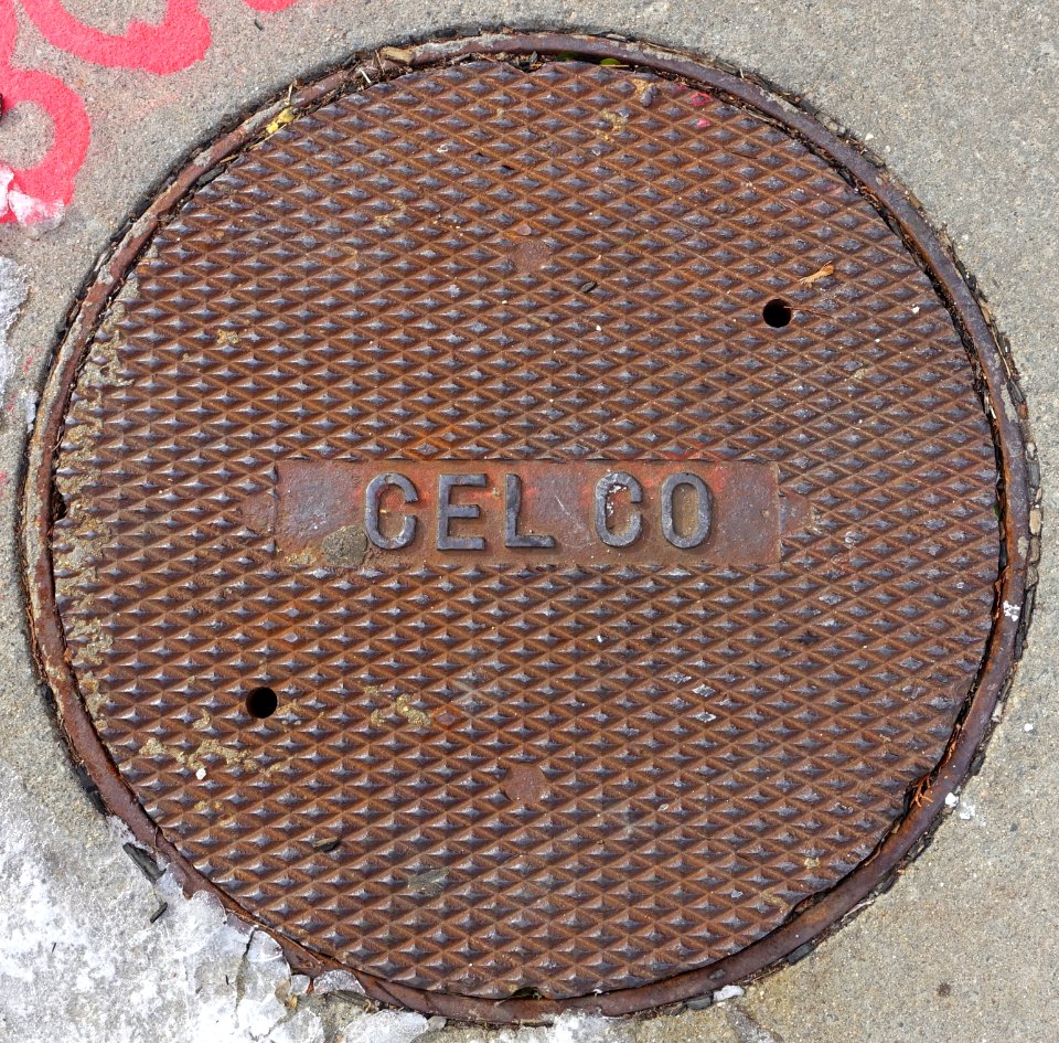 CEL CO - manhole cover - Cambridge, MA - DSC02780-001