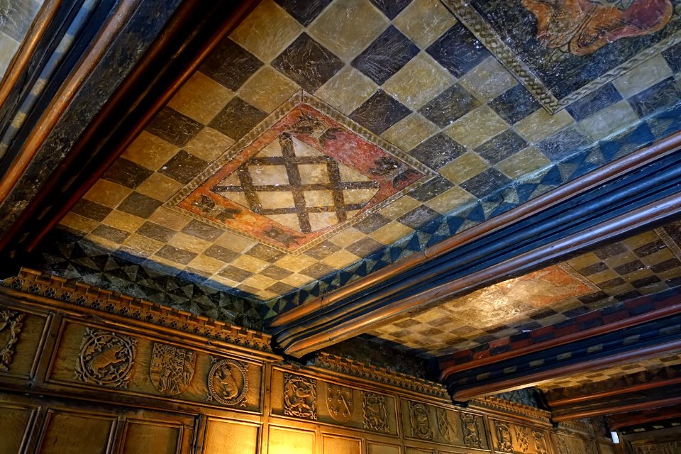 Ceiling decoration in the Parlour or Dining Room, Haddon Hall - Bakewell, Derbyshire, England - DSC02650