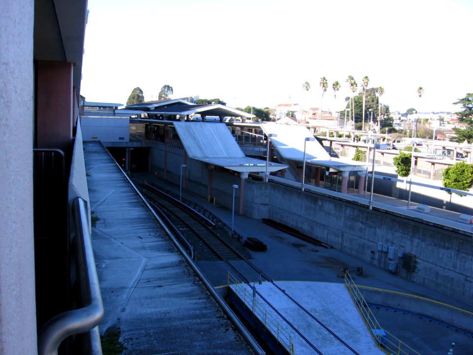 Colma Station 4434 32