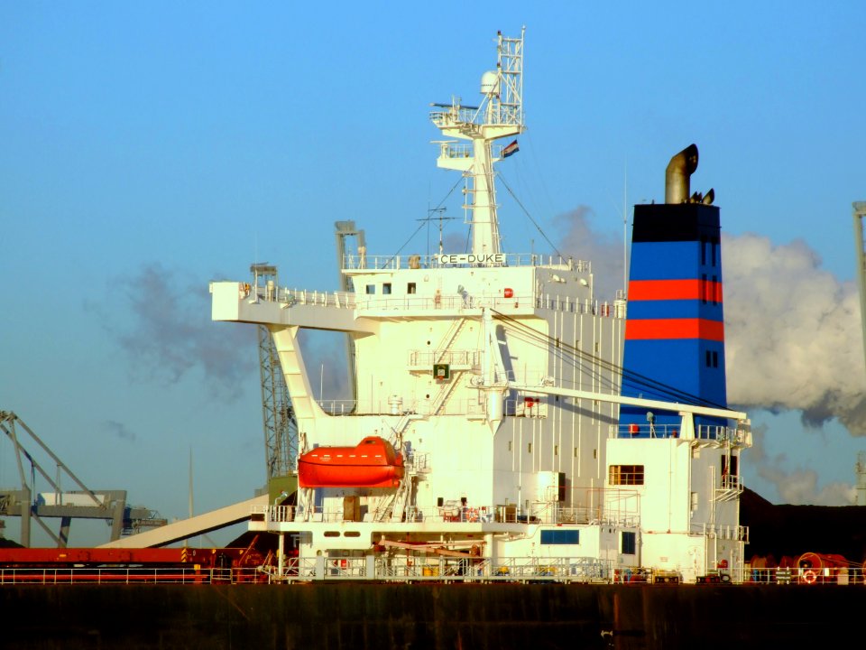 CE-Duke IMO 9219018, Port of Rotterdam, Holland, 06JAN2009 pic2