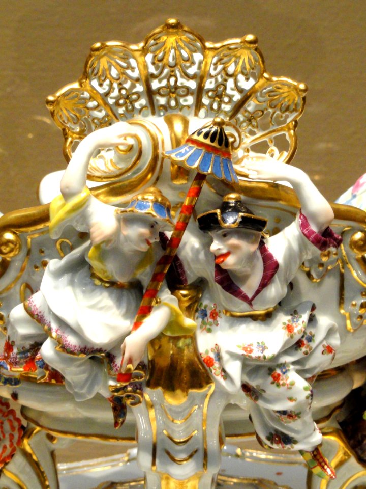 Centerpiece and Stand with Pair of Sugar Caster and Oil or Vinegar Cruet, view 3, c. 1737, Meissen Porcelain Manufactory, modeled by Johann Joachim Kandler - Art Institute of Chicago - DSC00003
