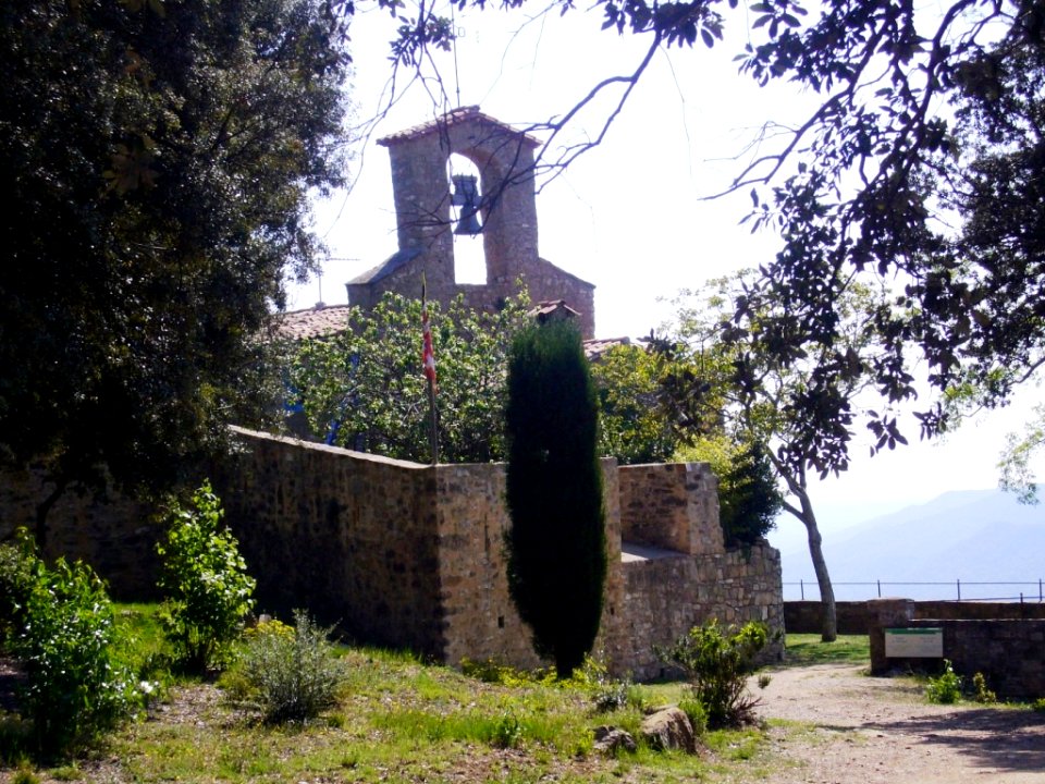 Castle of Montagut - Church "La Mare de Déu del Cós 01