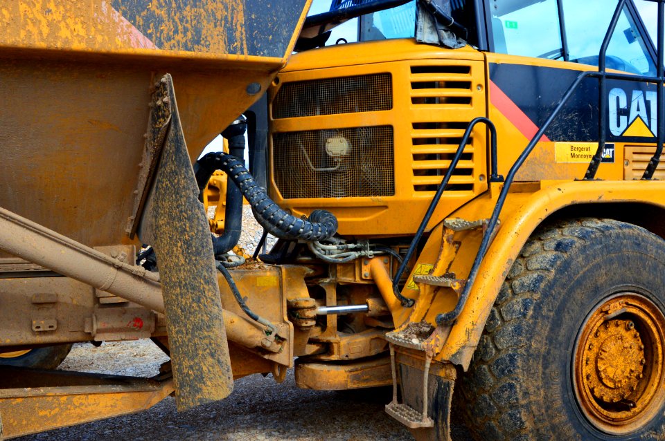 Caterpillar 730 +Knicklenkung. Spielvogel