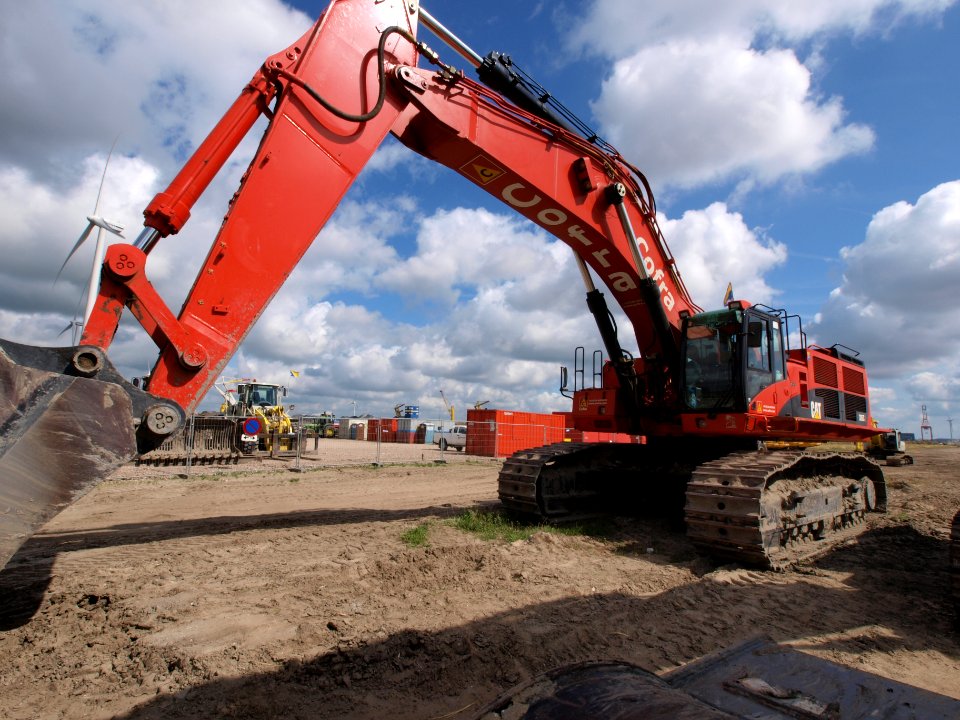 Caterpillar 385C L (owner Cofra) p2