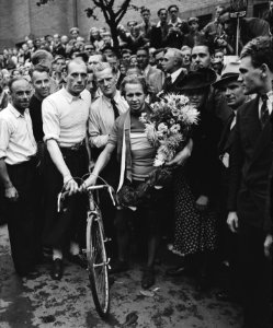 Cauberg-Criterium 1946 (klimmen) Cas Kleefstra, winnaar bij de amateurs, Bestanddeelnr 901-8952