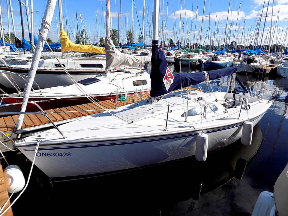 Catalina Capri 22 sailboat 4164