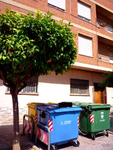 Catarroja - Reciclaje de residuos urbanos 2 photo