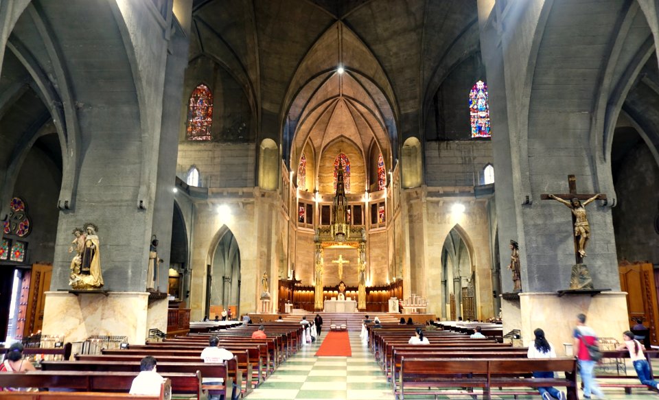 Catedral de Manizales inside