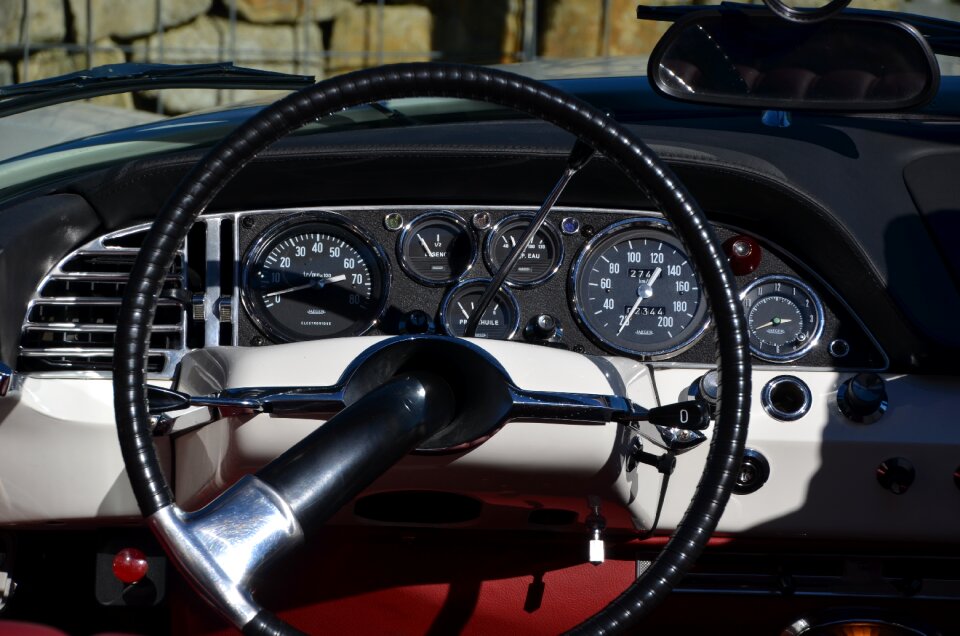 Classic goddess citroen ds