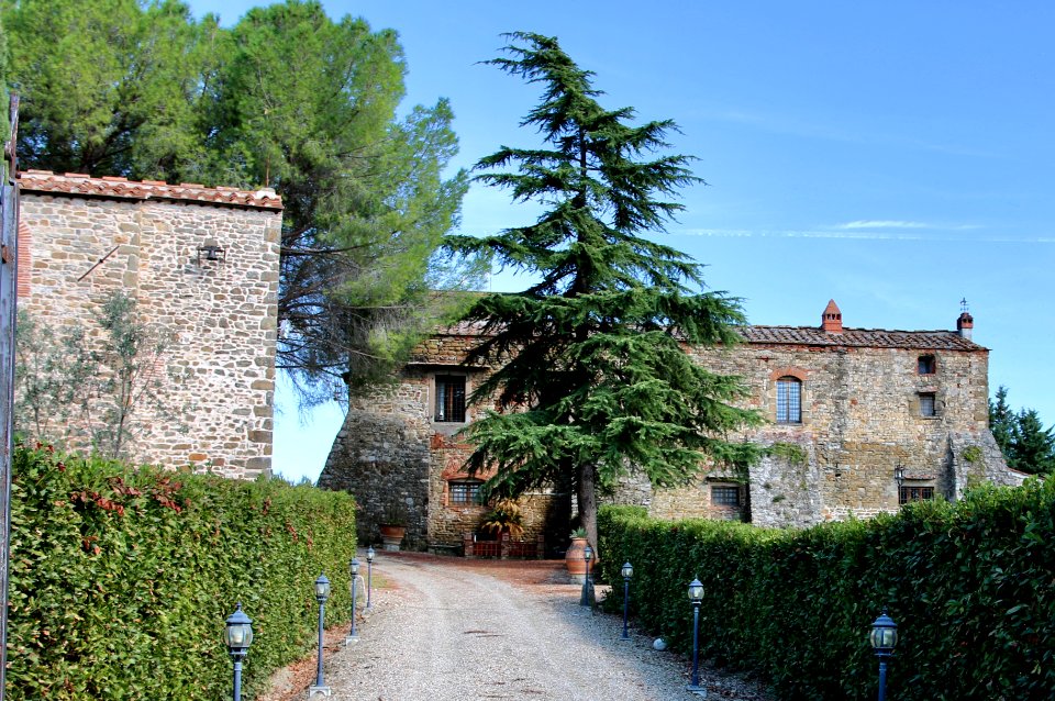 Castello di quarate entrance