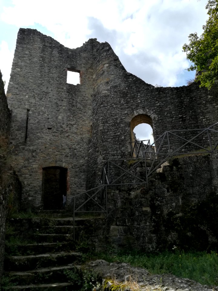 Castello di Canossa 120