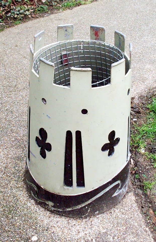 CastleWasteBin