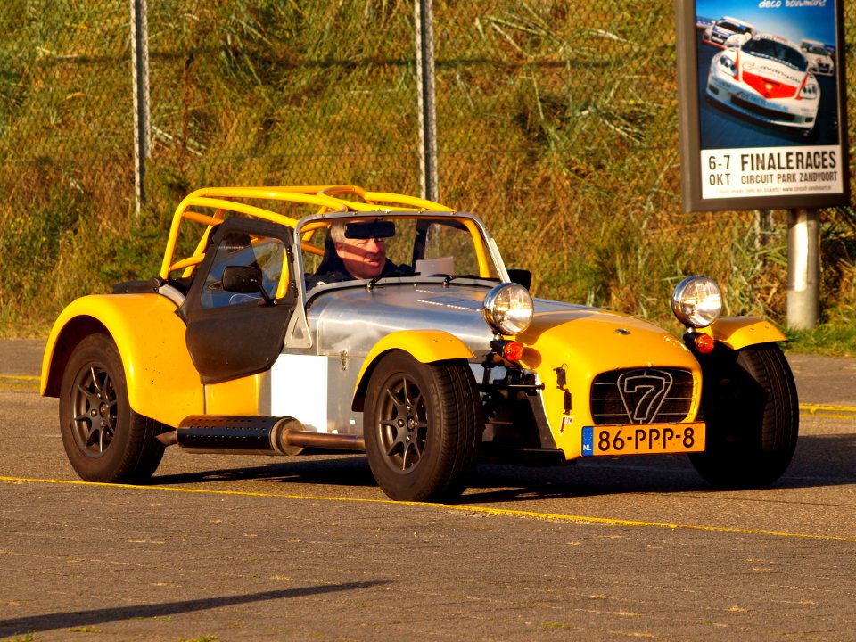 Caterham Lotus 7 pic1