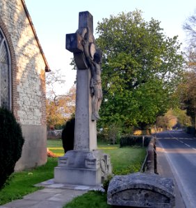 Caterham Hill War Memorial photo