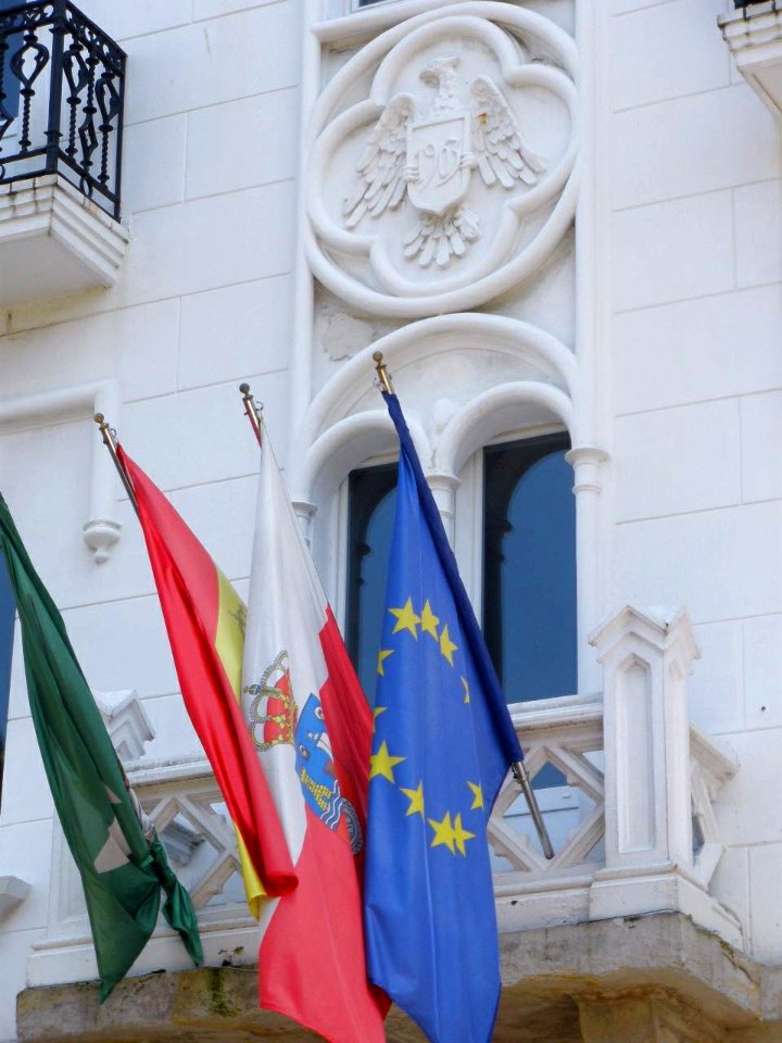 Castro Urdiales - Centro Cultural Eladio Laredo (Edificio Royal) 1