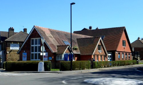Caterham Community Church, Coulsdon Road, Caterham (April 2013) (2)