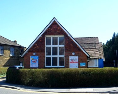 Caterham Community Church, Coulsdon Road, Caterham (April 2013) (5)