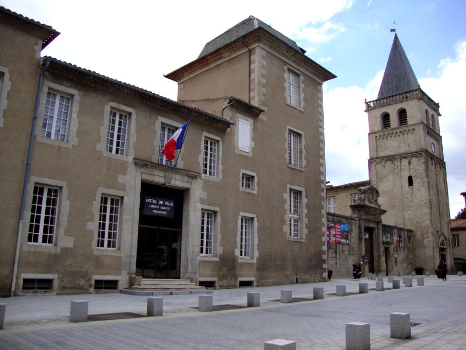 Castres (Tarn, Fr) Hotel de ville et musée