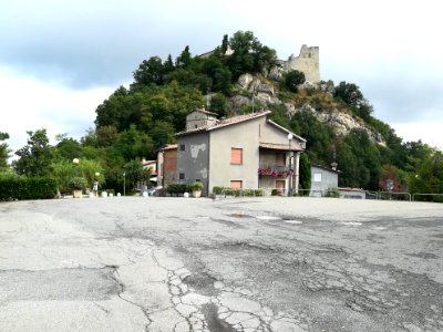 Castello di Canossa 10