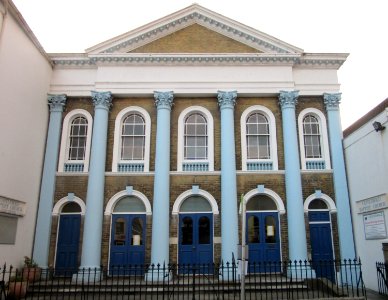 Castlehold Baptist Church, High Street, Newport, Isle of Wight (May 2016) (3)