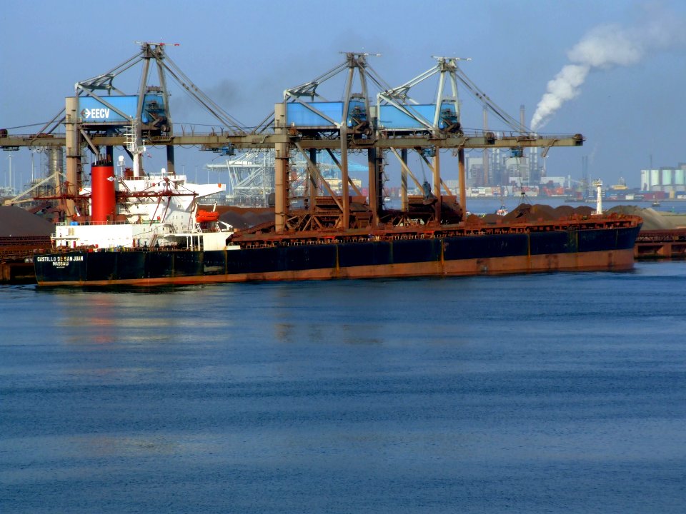 Castillo de San Juan - IMO 8510922 - Callsign PPRJ p2, Port of Rotterdam, Holland 20-May-2007