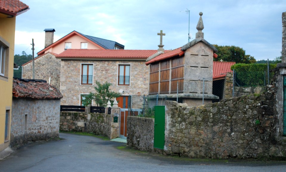 Cazobre Morás Arteixo A Coruña Galiza Spain wikigl