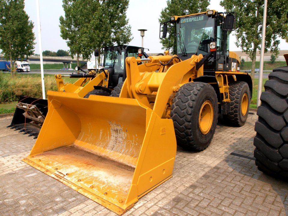 Caterpillar 928G p1