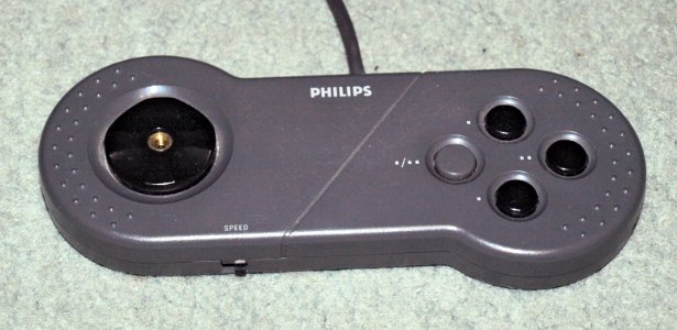 CD-i gamepad pic2 photo