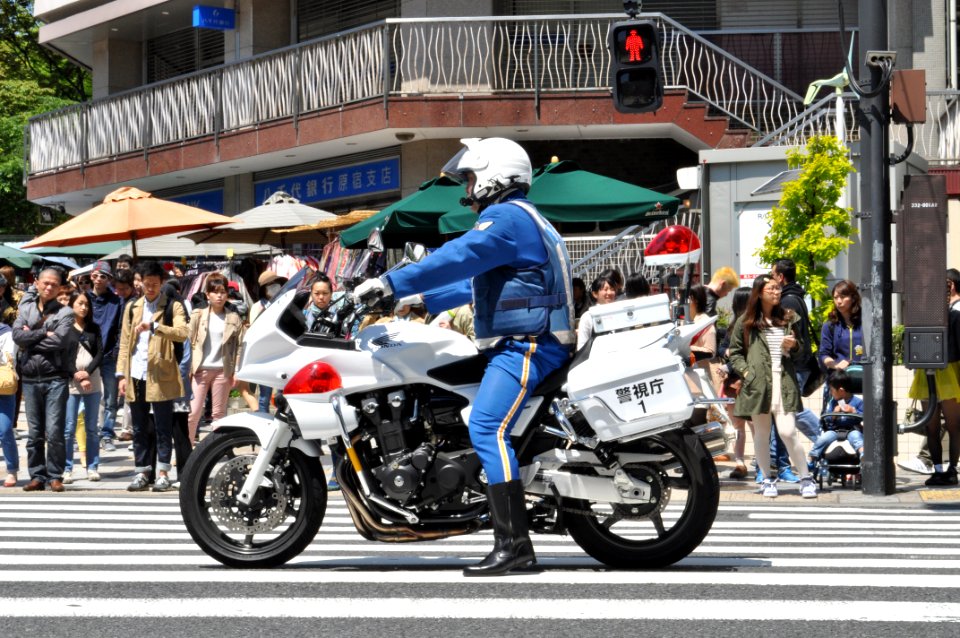 CB1300P 001