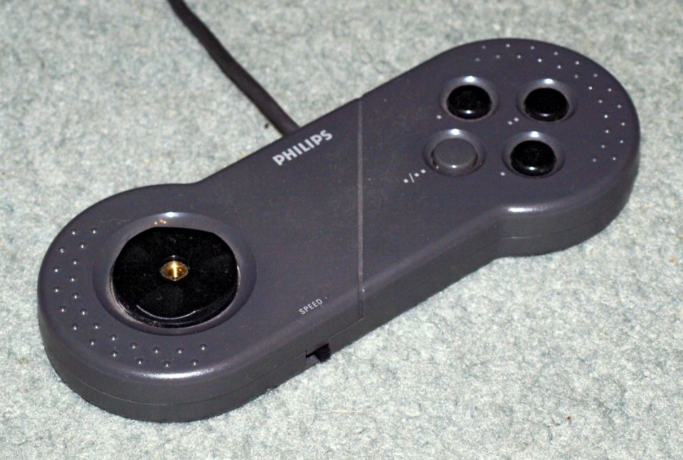 CD-i Gamepad picture 3